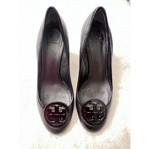 Tory Burch Sophie Wedge with Cut Out Logo - Size 10 - Black